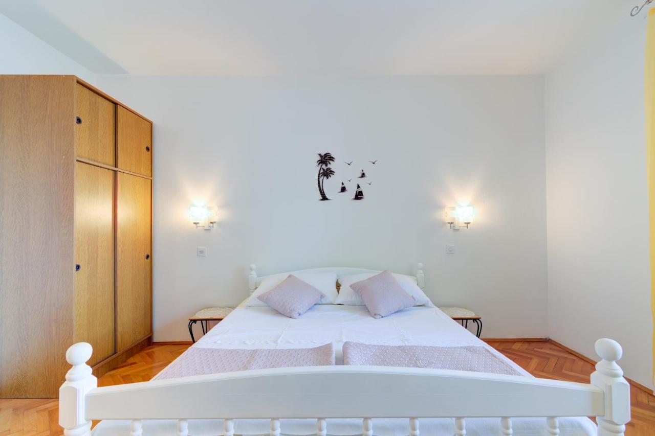Apartments By The Beach Adela Senj سينج المظهر الخارجي الصورة