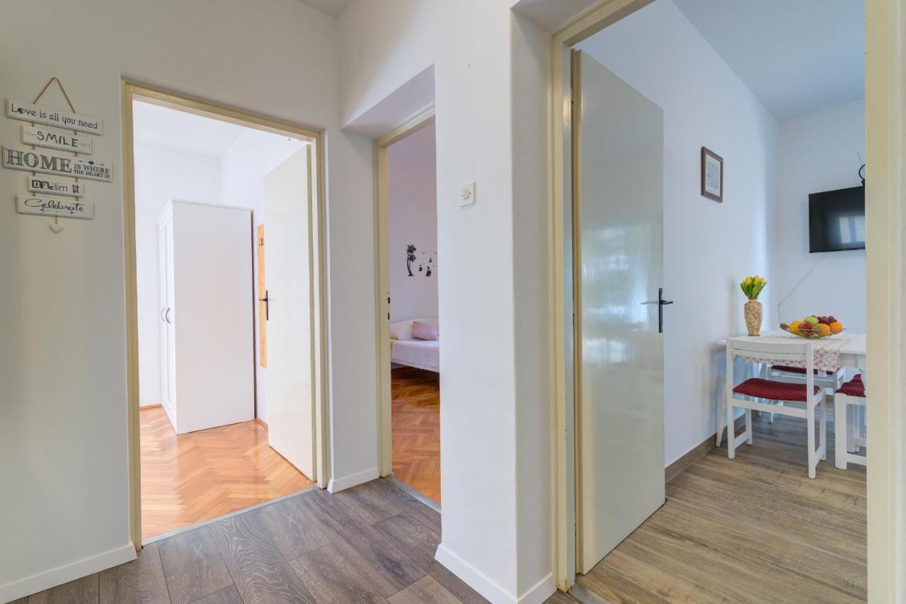 Apartments By The Beach Adela Senj سينج المظهر الخارجي الصورة