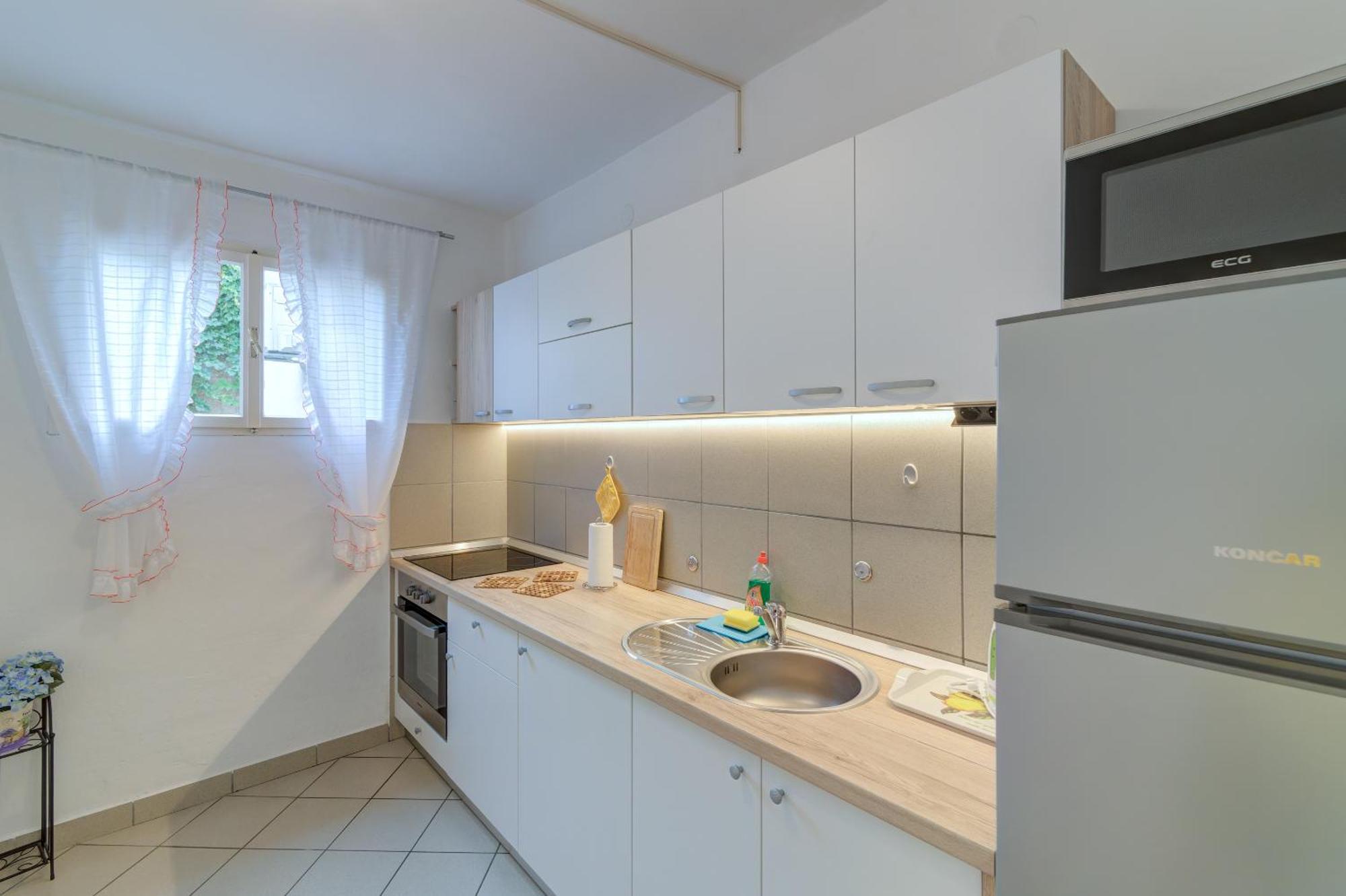 Apartments By The Beach Adela Senj سينج المظهر الخارجي الصورة