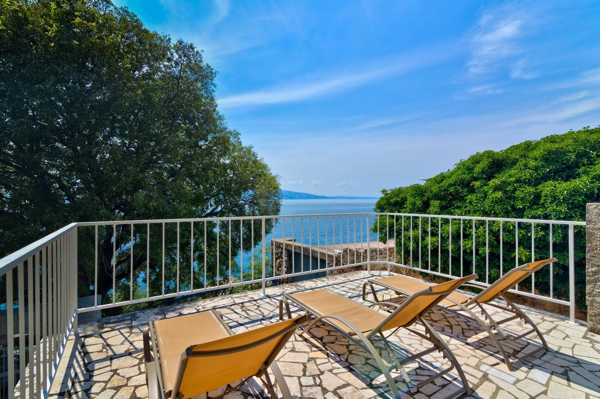 Apartments By The Beach Adela Senj سينج المظهر الخارجي الصورة